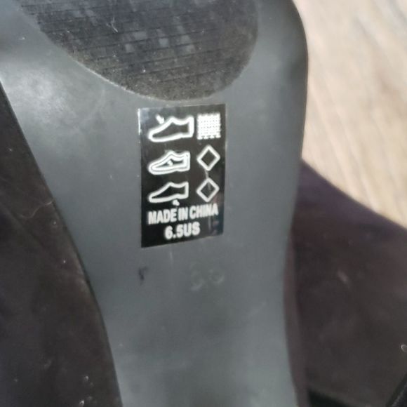 BAKERS Shoes - Picture 8 of 10